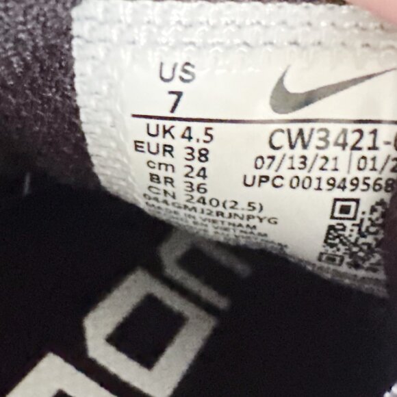 Nike Running Winflo 8 trainers in black Size 7 New - Picture 7 of 9